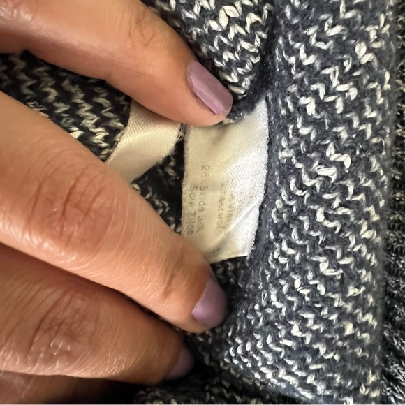 Vintage Hugo boss sweater - Picture 6 of 7